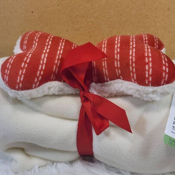Boots & Barkley Blanket & Plush Bone Toy Set- NWT - Picture 2 of 5